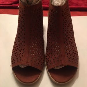 Copper Color Suede Like Open Toe Sandal Shoe